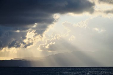 Akdeniz 'de gün batımı, Girit Adası, Yunanistan.