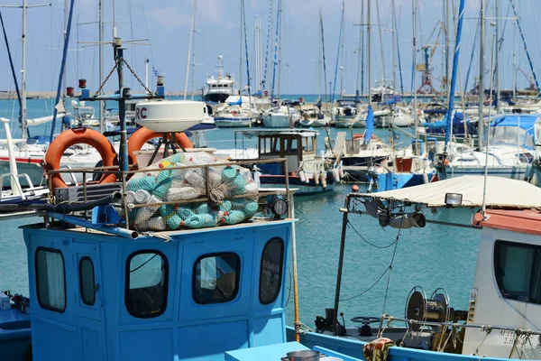 Heraklion Kréta Srpna 2014 Rybářská Loď Přístavu Heráklionu Kréta Řecko — Stock fotografie