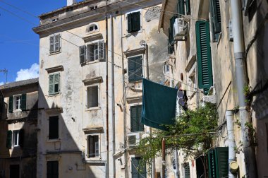 Korfu Adası, 14 Haziran: Eski Şehrin Tipik Mimarisi 14 Haziran 2021 Korfu Kasabası, Yunanistan.