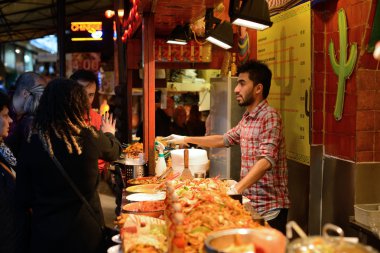 Kimliği belirsiz kişi Camden Town gıda ticaret 