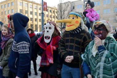 Halkların geleneksel maskeler