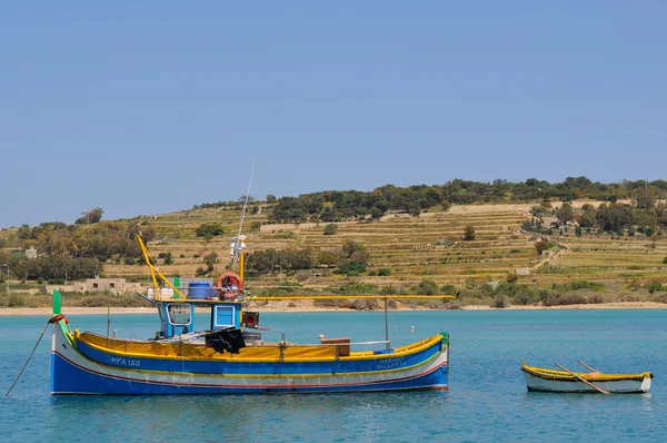 Barche da pesca Malta nel villaggio di Marsaxlokk — Foto Stock