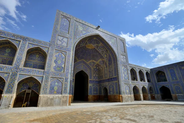 イスファハン、イランのエスファハーン モスクの内側 — ストック写真