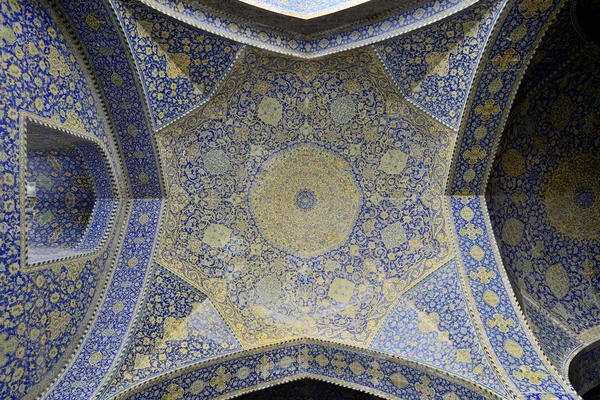 Padrão geométrico da Mesquita Jameh de Isfahan, Irão — Fotografia de Stock