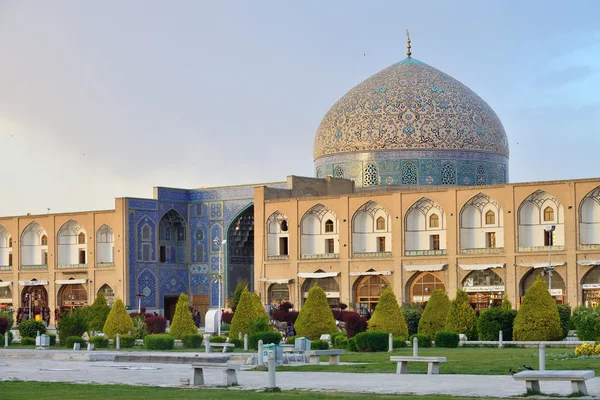 Sheikh Lotfollah Mosque in Isfahan, Iran — Stock Photo, Image