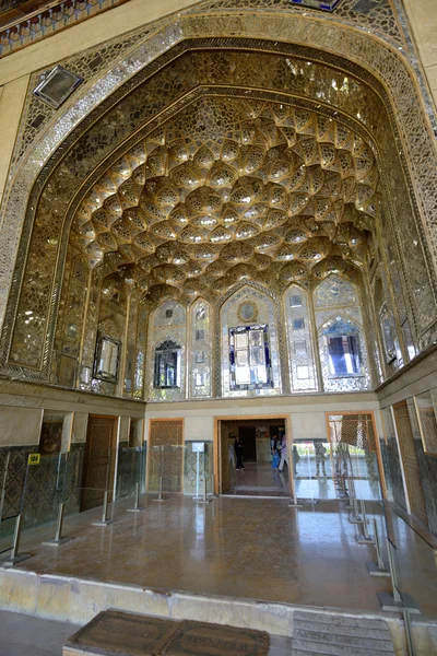 Interior del palacio Chehel Sotoun en Isfahán, Irán — Foto de Stock