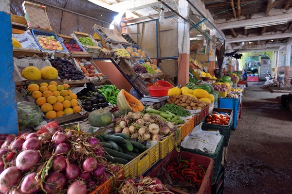 Fruits and Vegetables in a Market — Stock Photo, Image