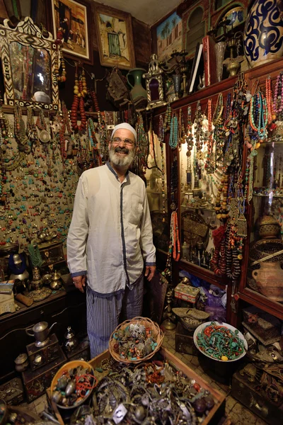 Man in a market, Marrakesh, Morocco — Stock Photo, Image