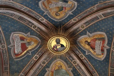 Floransa, İtalya - 27 Aralık 2024: Peygamberler, freskler Giovanni da Milano tarafından Rinuccini Şapeli 'nde, Santa Croce Bazilikası (Kutsal Haç Bazilikası) Floransa, İtalya