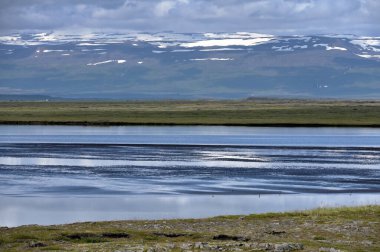 İzlanda manzarası. İzlanda fiyortları, Kuzey İzlanda.