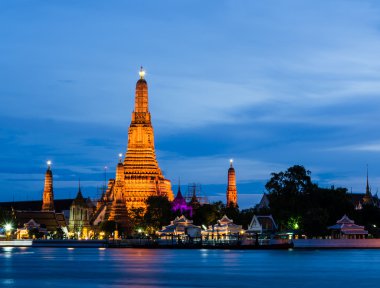 Wat Arun, Şafak Tapınağı, Alacakaranlıkta, Bangkok, Tayland