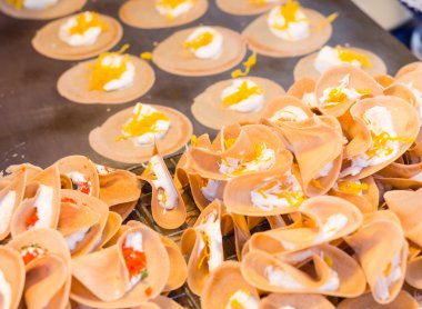 Tayland Çıtır Krep 'i (Kanom Buang)