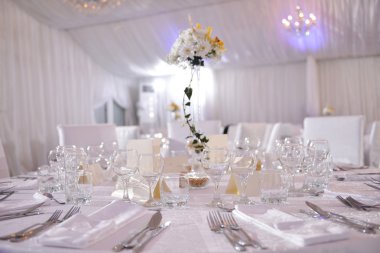 Düğün masa doğal ışık