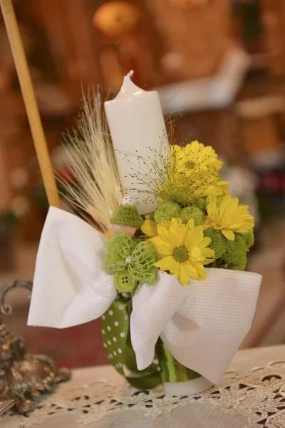 Vela decorada para uma criança ortodoxia ou casamento — Fotografia de Stock