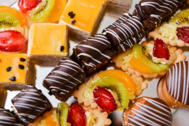 Bir sürü farklı türü tanımlama bilgileri