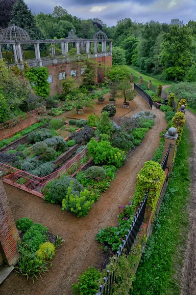 Old castle garden in a natural light — Stock Photo, Image