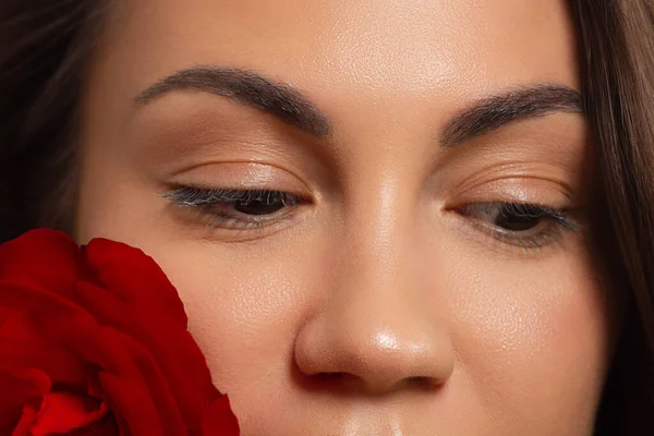 Macro Shot Beautiful Eyes Girl Beautiful Eyebrows Long Eyelashes One — Stock Photo, Image