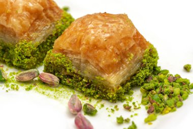 Türk Baklava 'sı. Fıstıklı baklava. Cevizli baklava. Daha fazla baklava. Türk tatlısı. Şerbet tatlısı.