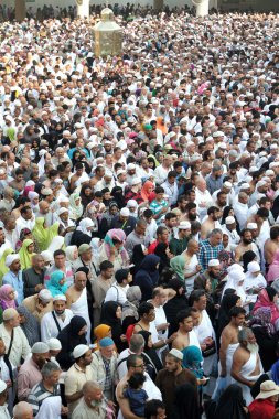 Tanrı'ya yalvarmak Müslümanlar