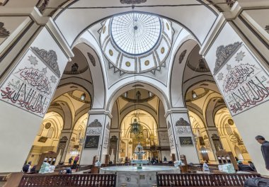 bursa Ulu Camii, dua Müslümanlar