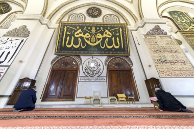 bursa Ulu Camii, dua Müslümanlar