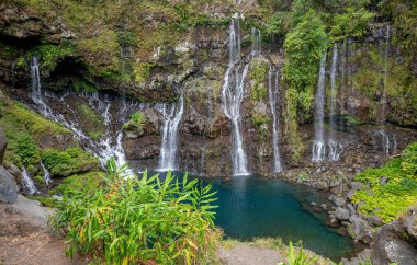 La Reunion Adası 'ndaki Şelale Grand Galeti