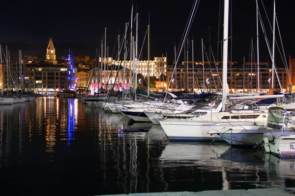 Krásný pohled Marseille v noci — Stock fotografie