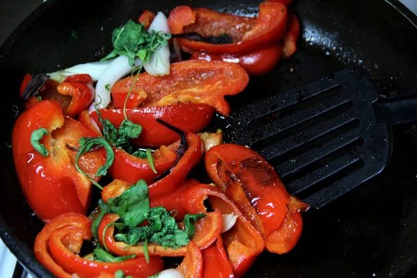 Sült Paprika Előkészítés Folyamatában — Stock Fotó