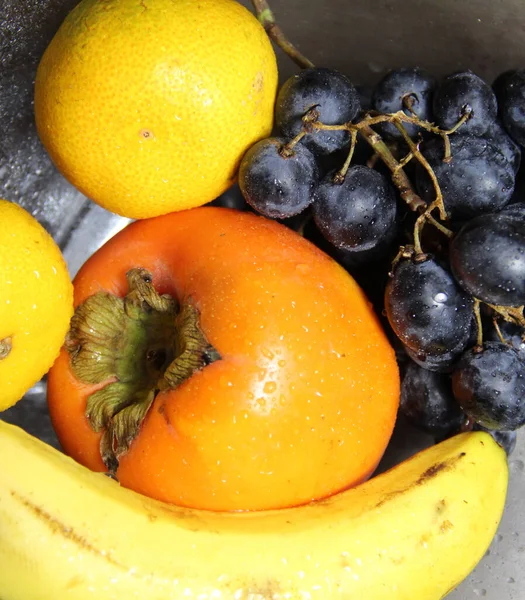 Mezcla Vívidas Frutas Multicolores Hermoso Jarrón — Foto de Stock