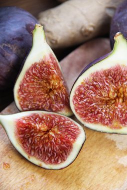 güzel olgun taze etli incir tablo