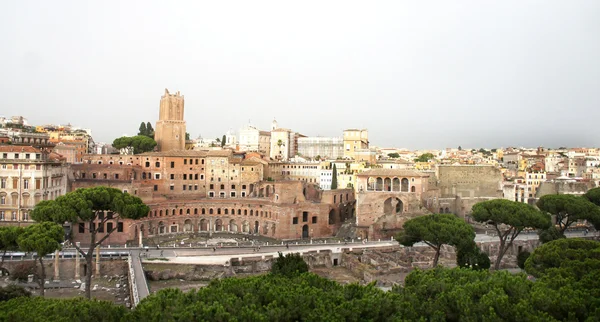 Piękny widok na ruiny Imperium Rzymskiego, Rzym — Zdjęcie stockowe