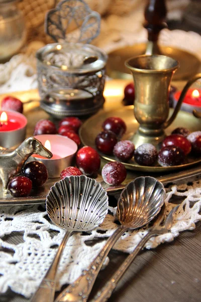 Mix starych srebrne i brązowe naczynia i figurki — Zdjęcie stockowe