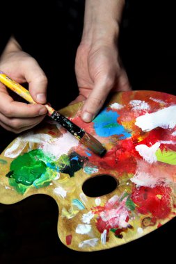 Sanatçı boya resim