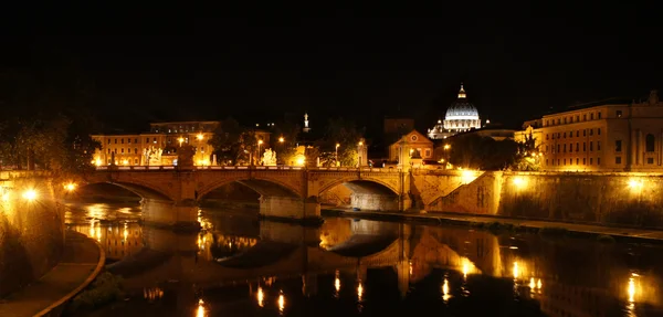 Piękna panorama Rzymu noc — Zdjęcie stockowe