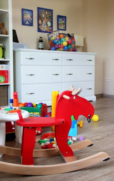 Habitación infantil interior con juguetes — Foto de Stock