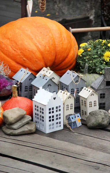Halloween decorations with pumpkin — Stock Photo, Image