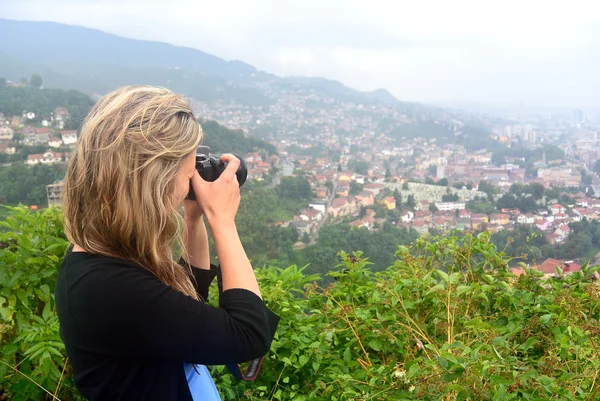 Hermosa vista del centro de la ciudad de Sarajevo — Foto de Stock