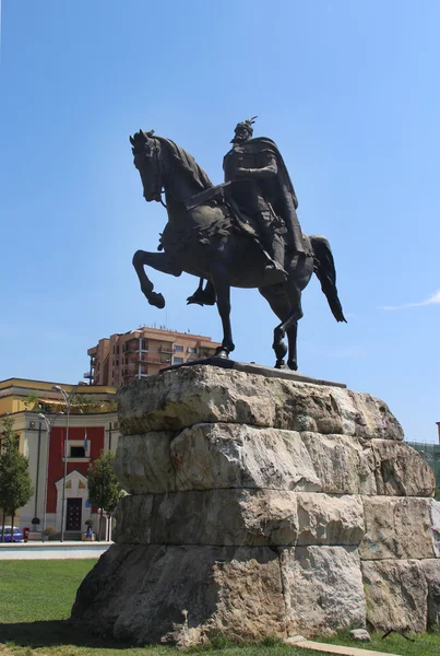 Centrum miasta w Tiranie, Albania — Zdjęcie stockowe