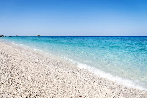 Praia da ilha de Lefkada na Grécia — Fotografia de Stock