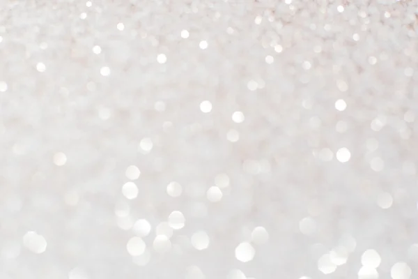Lumières de Noël scintillantes blanc argenté. Backg abstrait flou — Photo