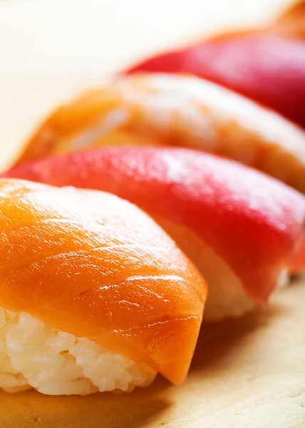Sushi nigiri świeży — Zdjęcie stockowe