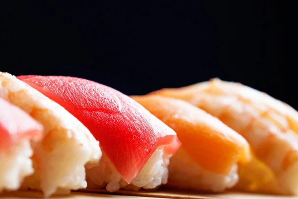 Sushi nigiri świeży — Zdjęcie stockowe