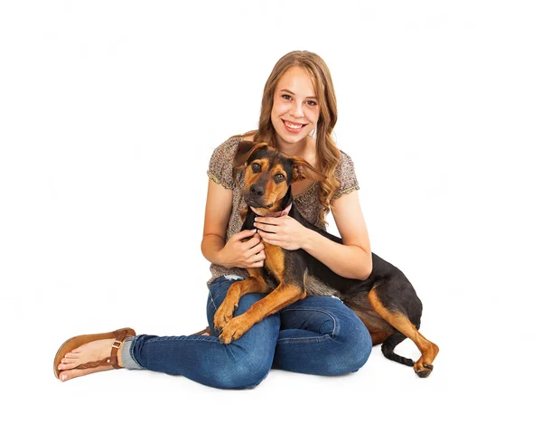 Šťastný pes a dívka — Stock fotografie