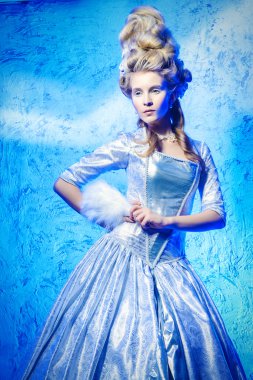 Buz kraliçesi. Rönesans ve Barok tarzı.