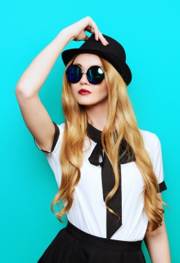 modern tarz. Stüdyo vurdu