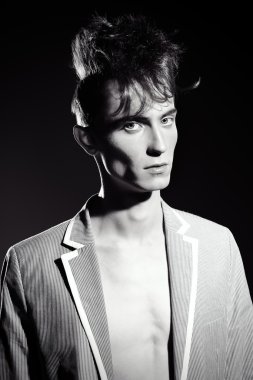 dik saçlı. Güzellik, moda.