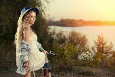 küçük bisiklet. Yaz Zamanı.