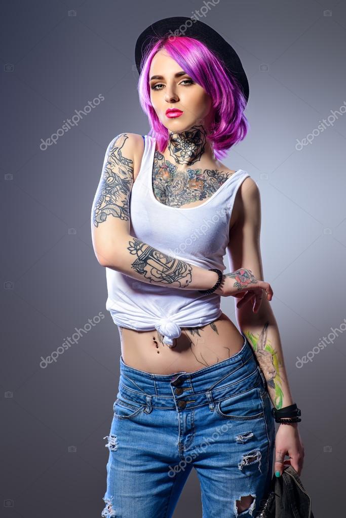 Schöner Rotschopf Mit Tattoo Schöner Rotschopf Mit Tattoo