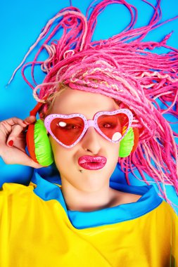 muhteşem kız, ifade