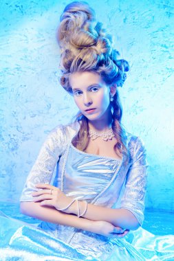 bir Rönesans tarzı buz kraliçesi.